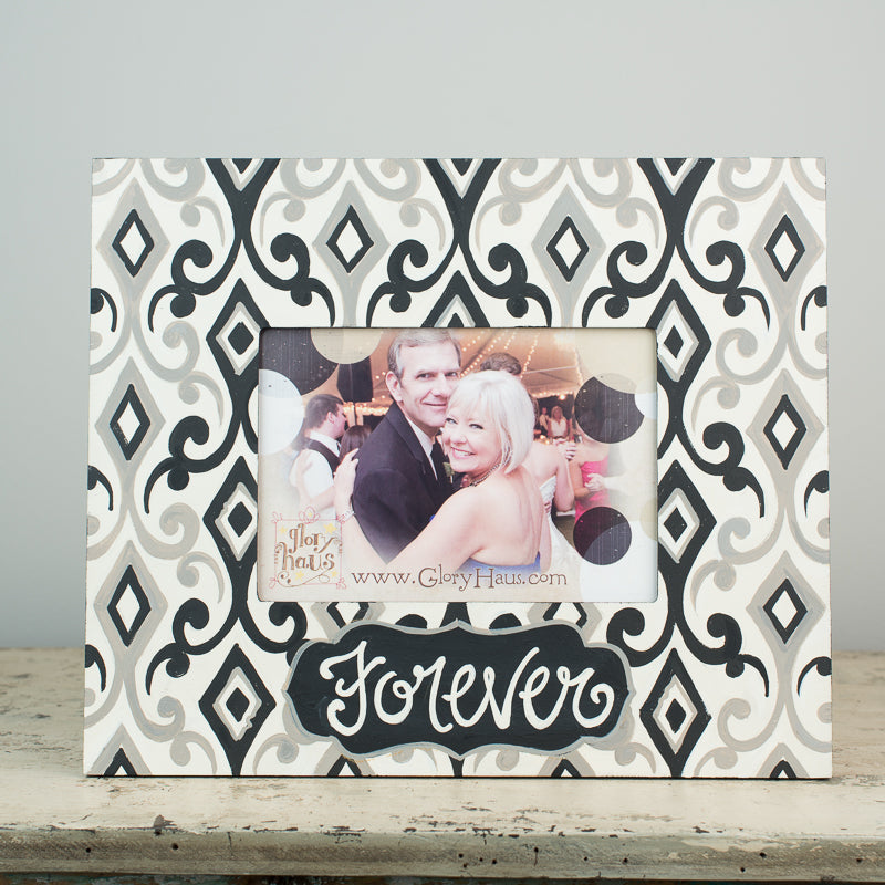 Forever Frame