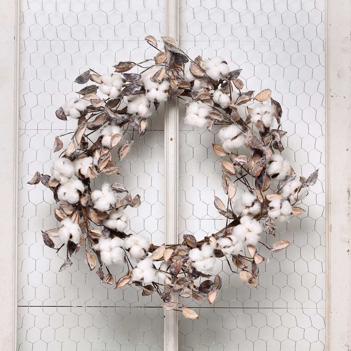 20" Cotton Wreath