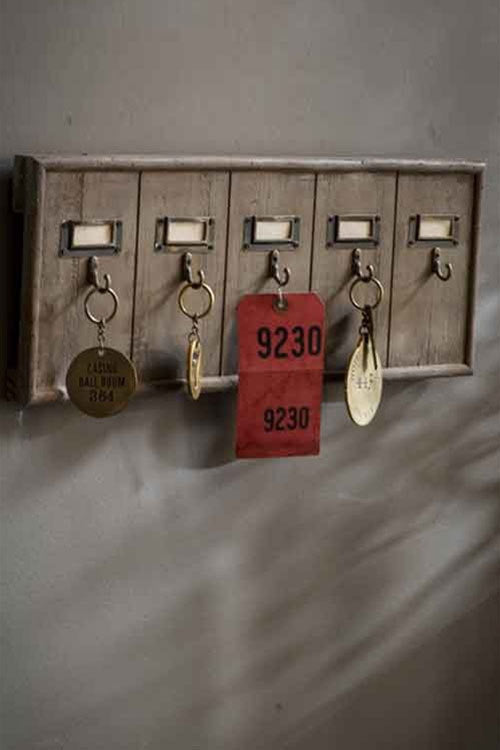 Rustic Pine keyrack with Hooks