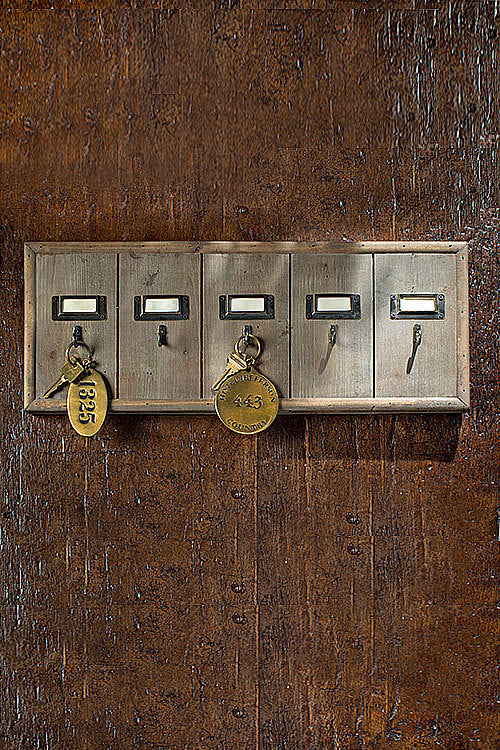 Rustic Pine keyrack with Hooks